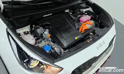 Kia Niro 2022 1.6 Автомат в Москве № 128433, миниатюра 11