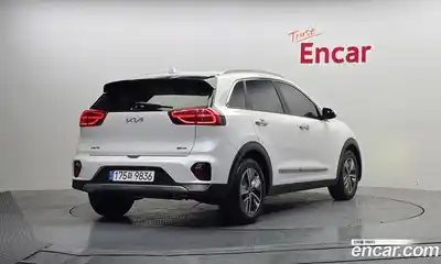 Kia Niro 2022 1.6 Автомат в Москве № 128433, миниатюра 6