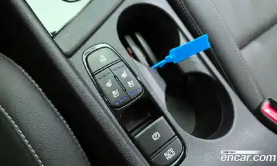 Kia Niro 2022 1.6 Автомат в Москве № 128433, миниатюра 8