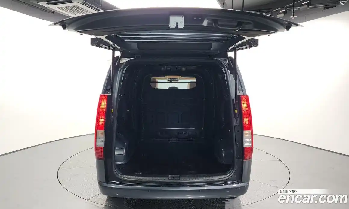 Hyundai Staria 2025 3.5 Автомат в Москве № 130129, фото 17