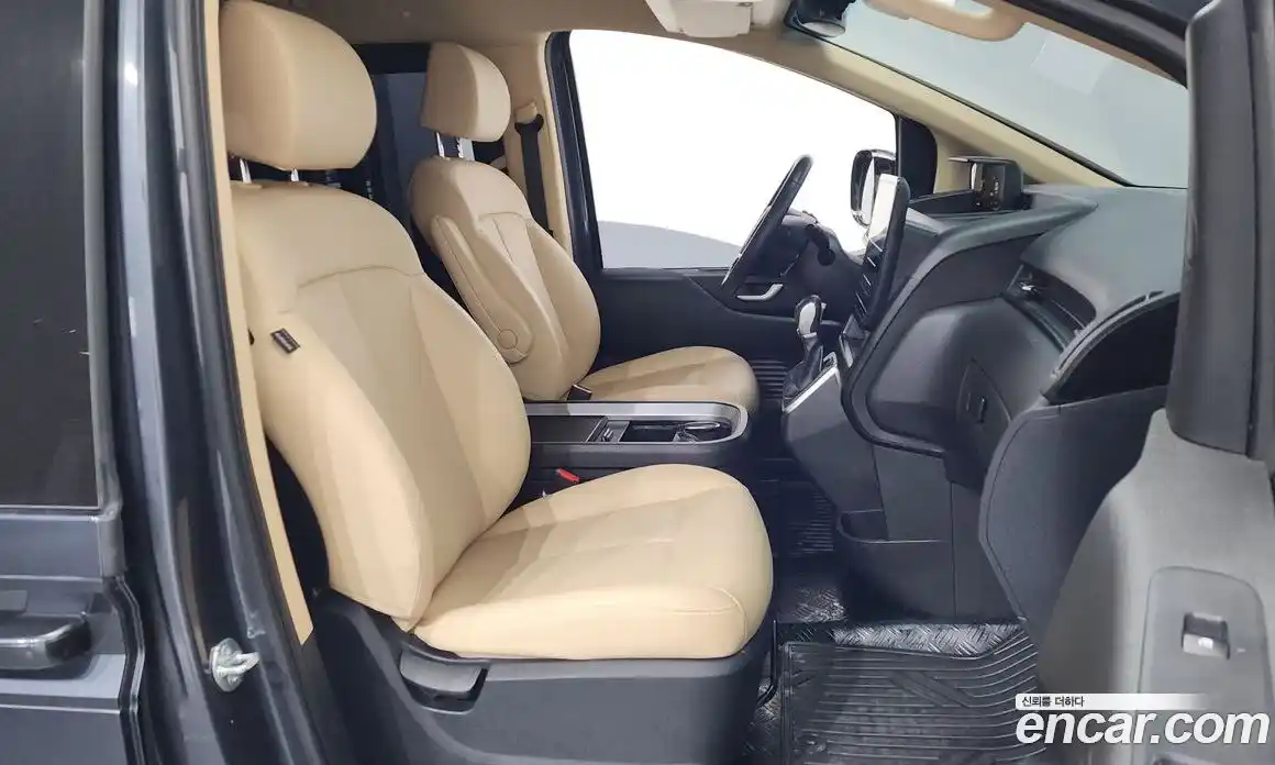 Hyundai Staria 2025 3.5 Автомат в Москве № 130129, фото 18