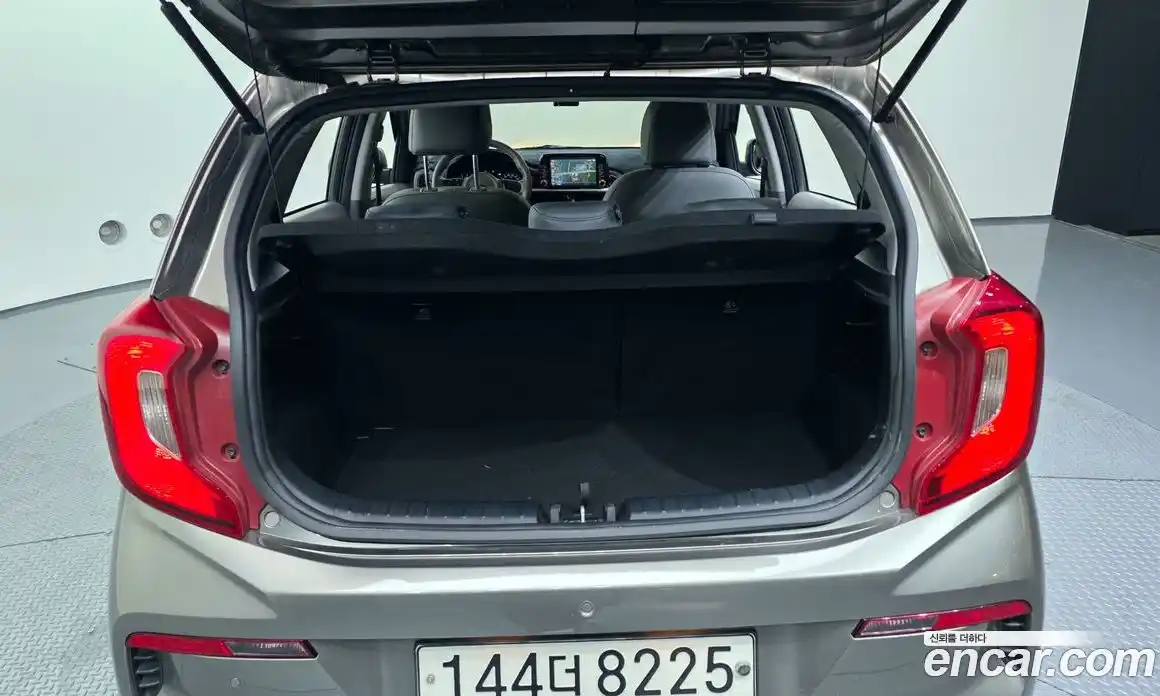 Kia Morning 2021 1.0 Автомат в Москве № 131184, фото 9