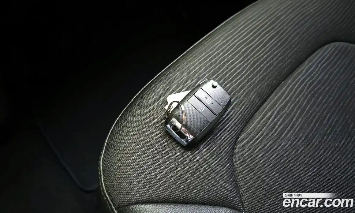 Kia Ray 2021 1.0 Автомат в Москве № 133720, фото 12