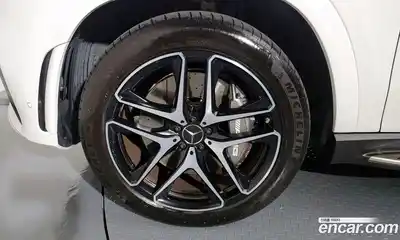 Mercedes-Benz GLE-Class 2023 3.0 Автомат в Москве № 138118, миниатюра 5
