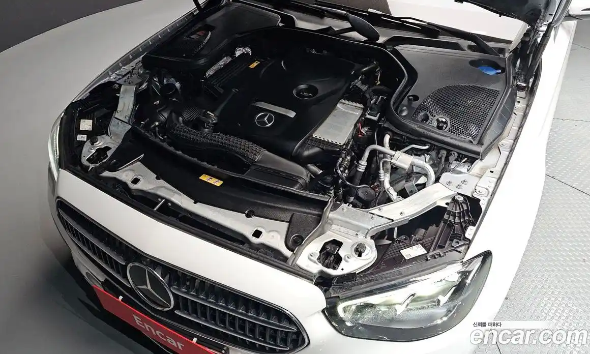 Mercedes-Benz E-Class 2022 2.0 Автомат в Москве № 142021, фото 18