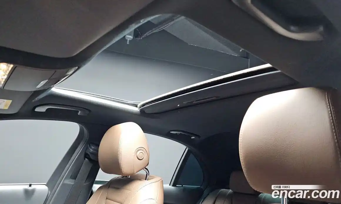 Mercedes-Benz E-Class 2022 2.0 Автомат в Москве № 142021, фото 19