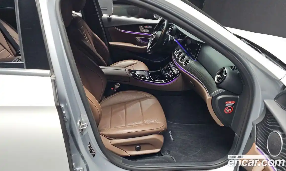 Mercedes-Benz E-Class 2022 2.0 Автомат в Москве № 142021, фото 20