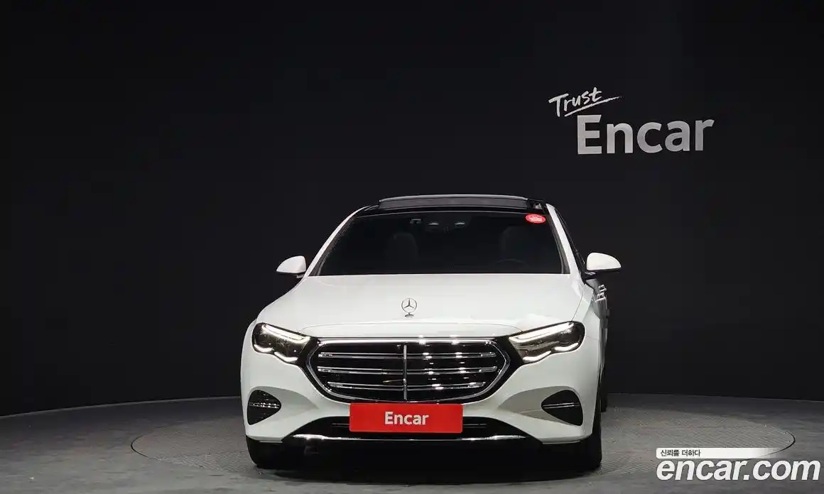 Mercedes-Benz E-Class 2024 2.0 Автомат в Москве № 143132, фото 3