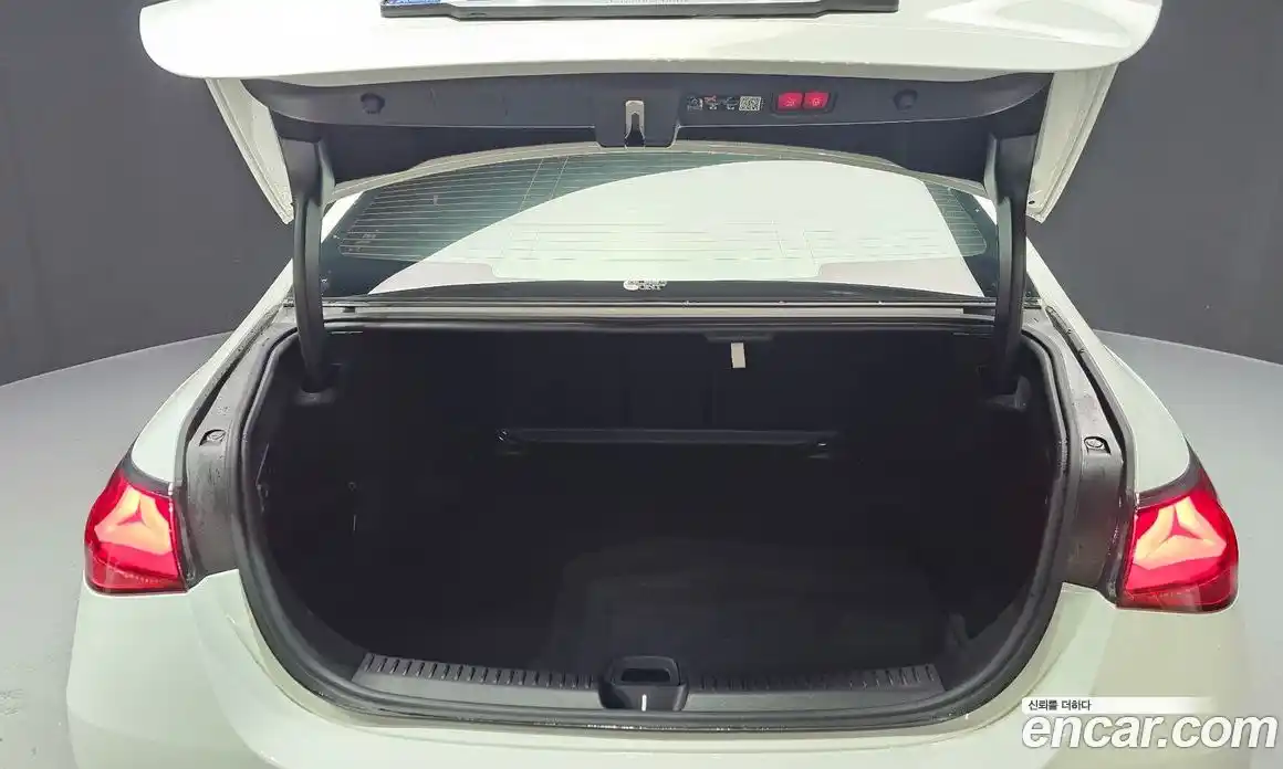 Mercedes-Benz E-Class 2024 2.0 Автомат в Москве № 143132, фото 5