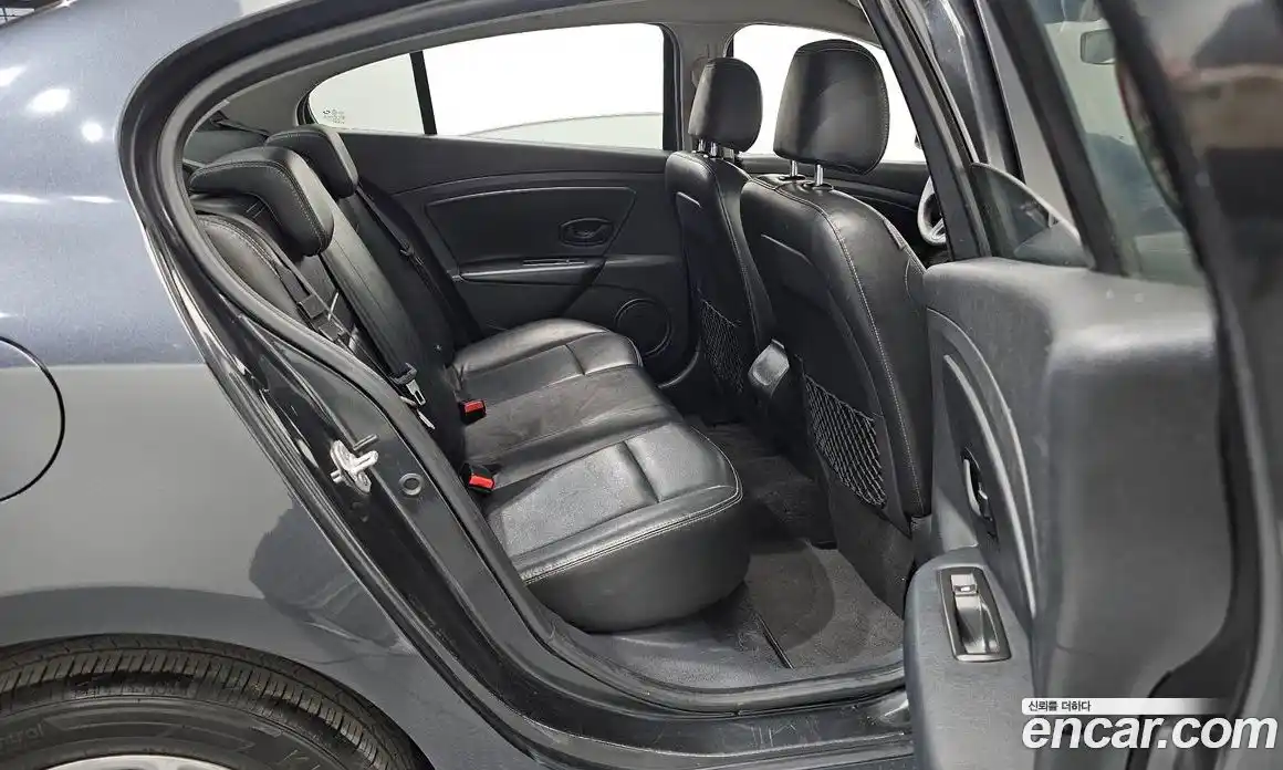 Renault SM3 2015 1.6 Автомат в Москве № 145042, фото 20