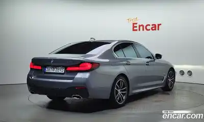 BMW 5-Series 2023 2.0 Автомат в Москве № 157447, миниатюра 2