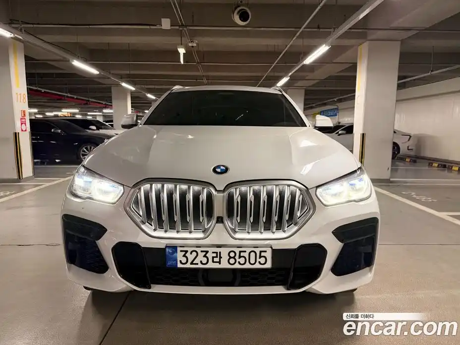 BMW X6 2022 3.0 Автомат в Москве № 157789, фото 1