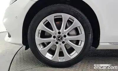 Mercedes-Benz E-Class 2020 2.0 Автомат в Москве № 159029, миниатюра 4