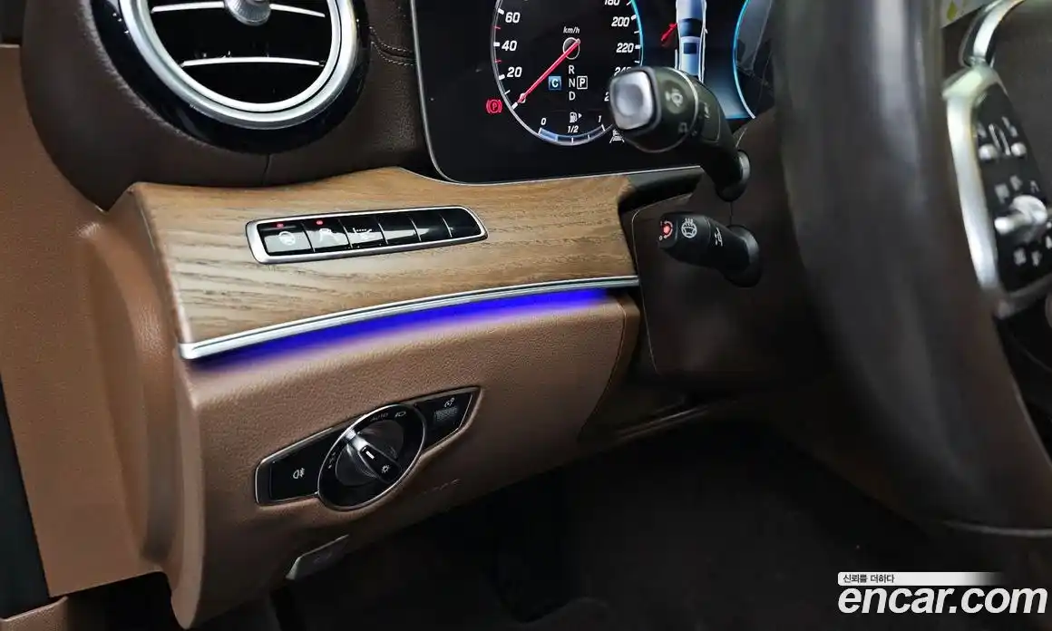 Mercedes-Benz E-Class 2020 2.0 Автомат в Москве № 159029, фото 7