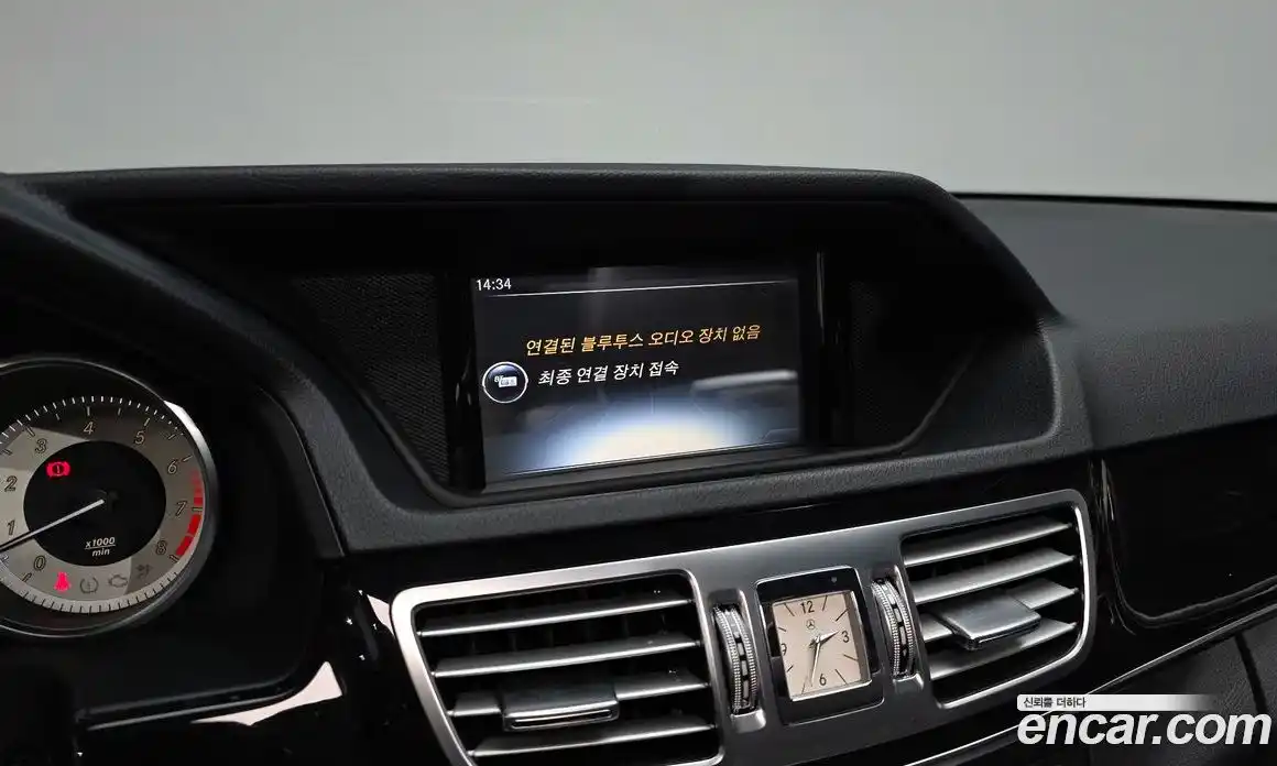 Mercedes-Benz E-Class 2016 2.0 Автомат в Москве № 160557, фото 3