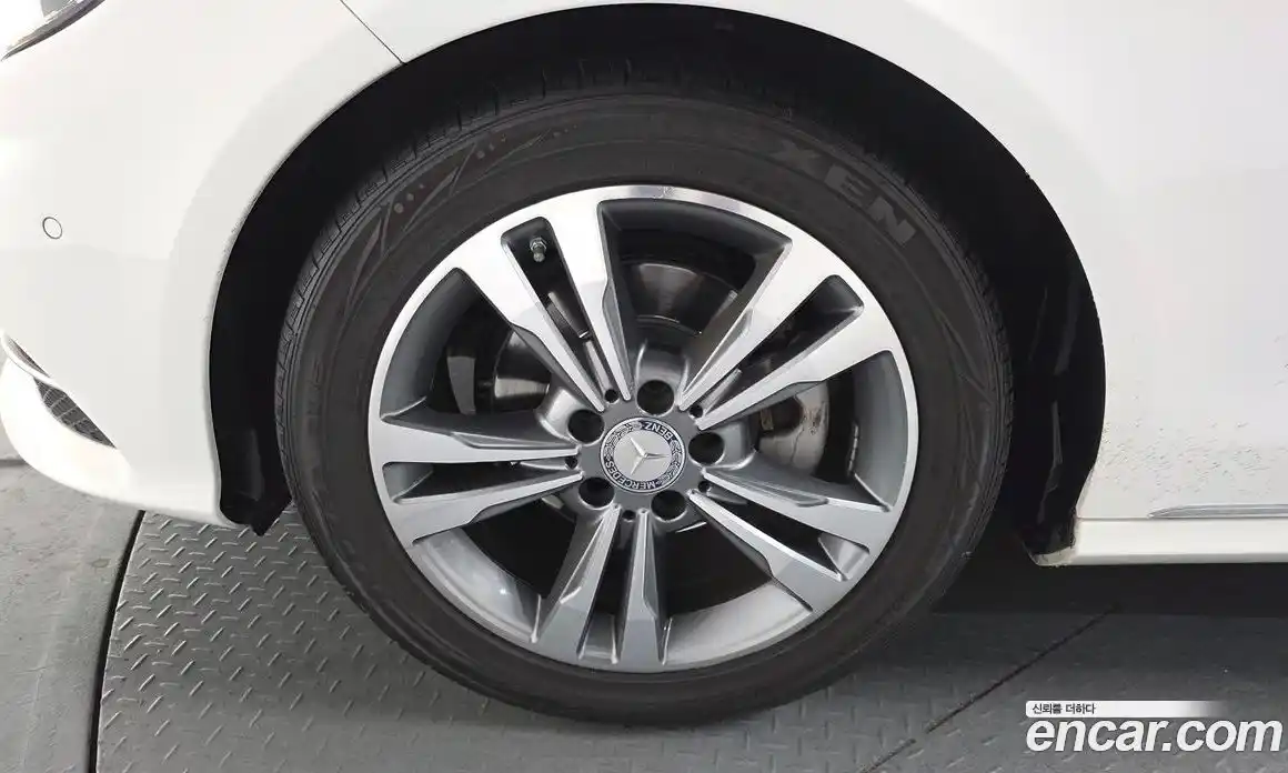 Mercedes-Benz E-Class 2016 2.0 Автомат в Москве № 160557, фото 6