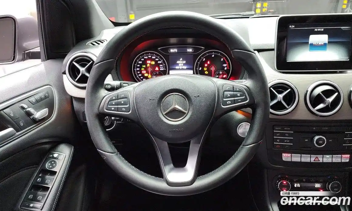 Mercedes-Benz B-Class 2016 2.1 Автомат в Москве № 161039, фото 18