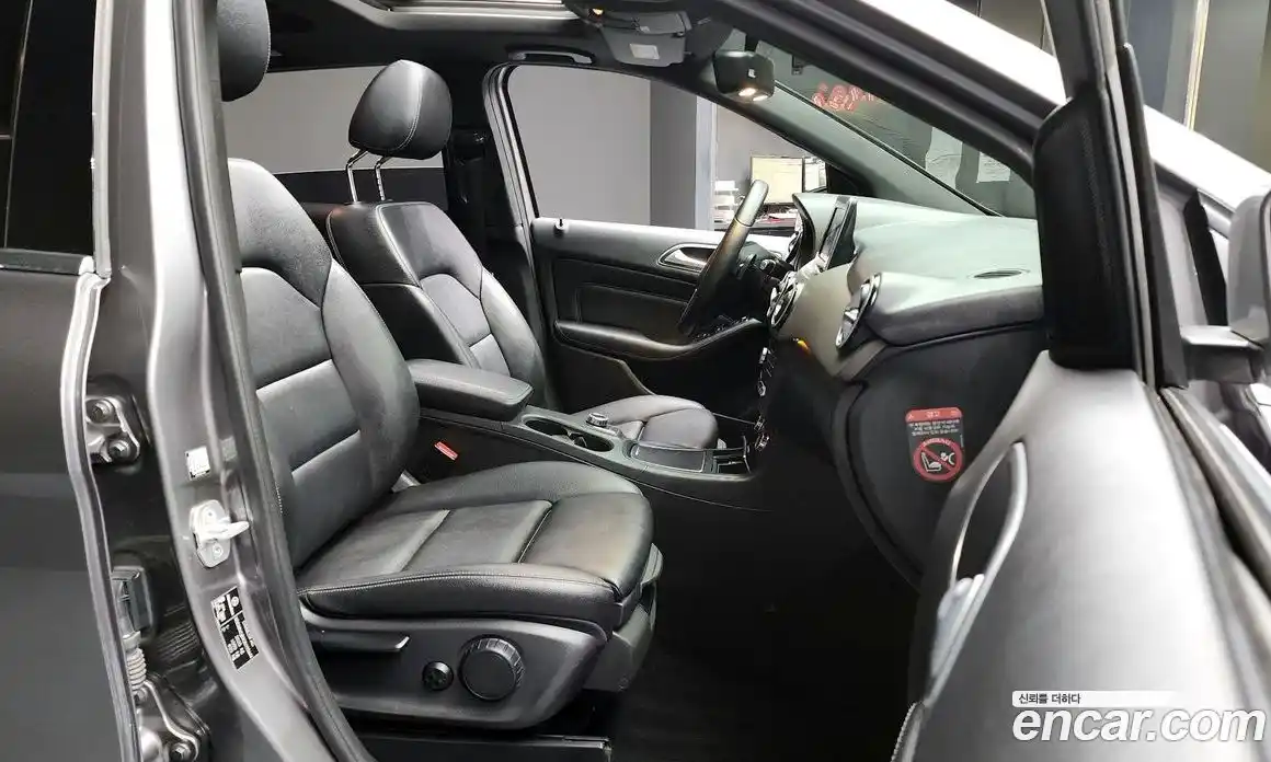 Mercedes-Benz B-Class 2016 2.1 Автомат в Москве № 161039, фото 20