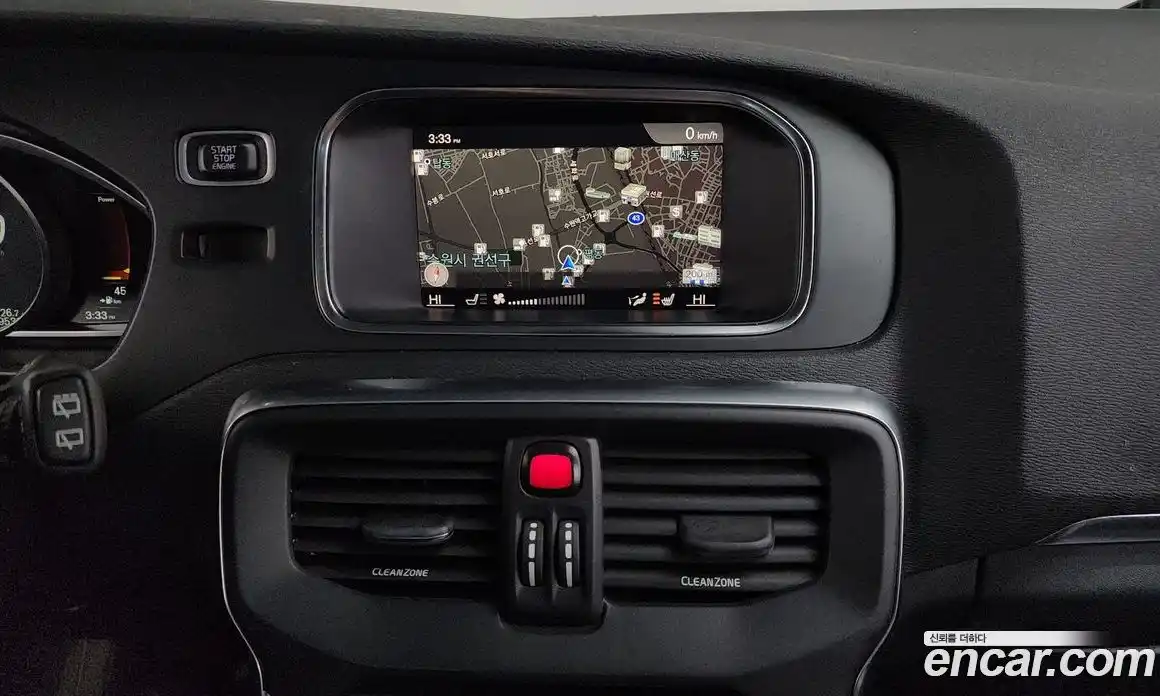 Volvo V40 2018 2.0 Автомат в Москве № 161350, фото 15