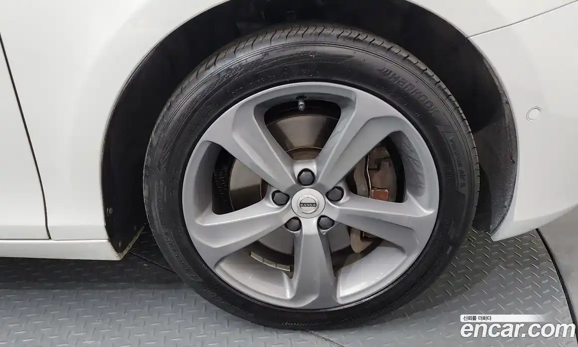 Volvo V40 2018 2.0 Автомат в Москве № 161350, фото 5