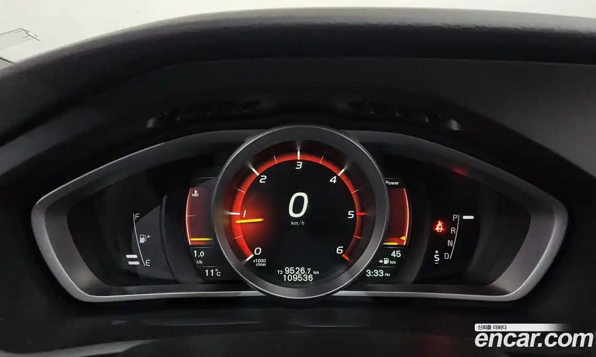 Volvo V40 2018 2.0 Автомат в Москве № 161350, фото 8