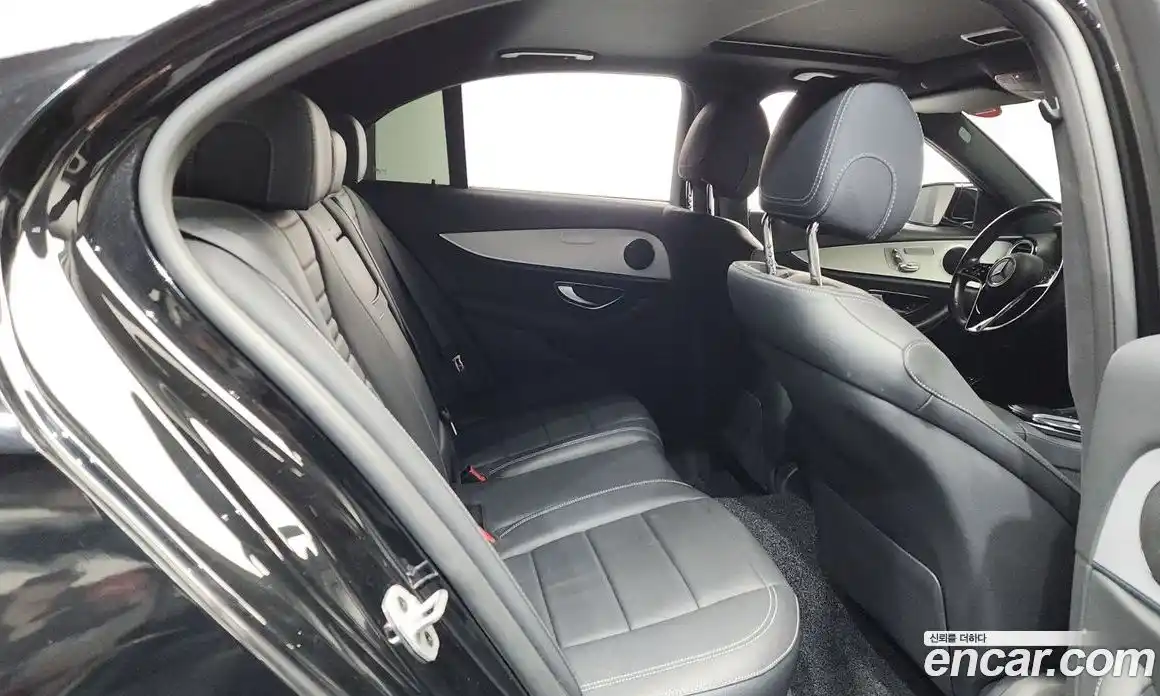 Mercedes-Benz E-Class 2021 2.0 Автомат в Москве № 161438, фото 13