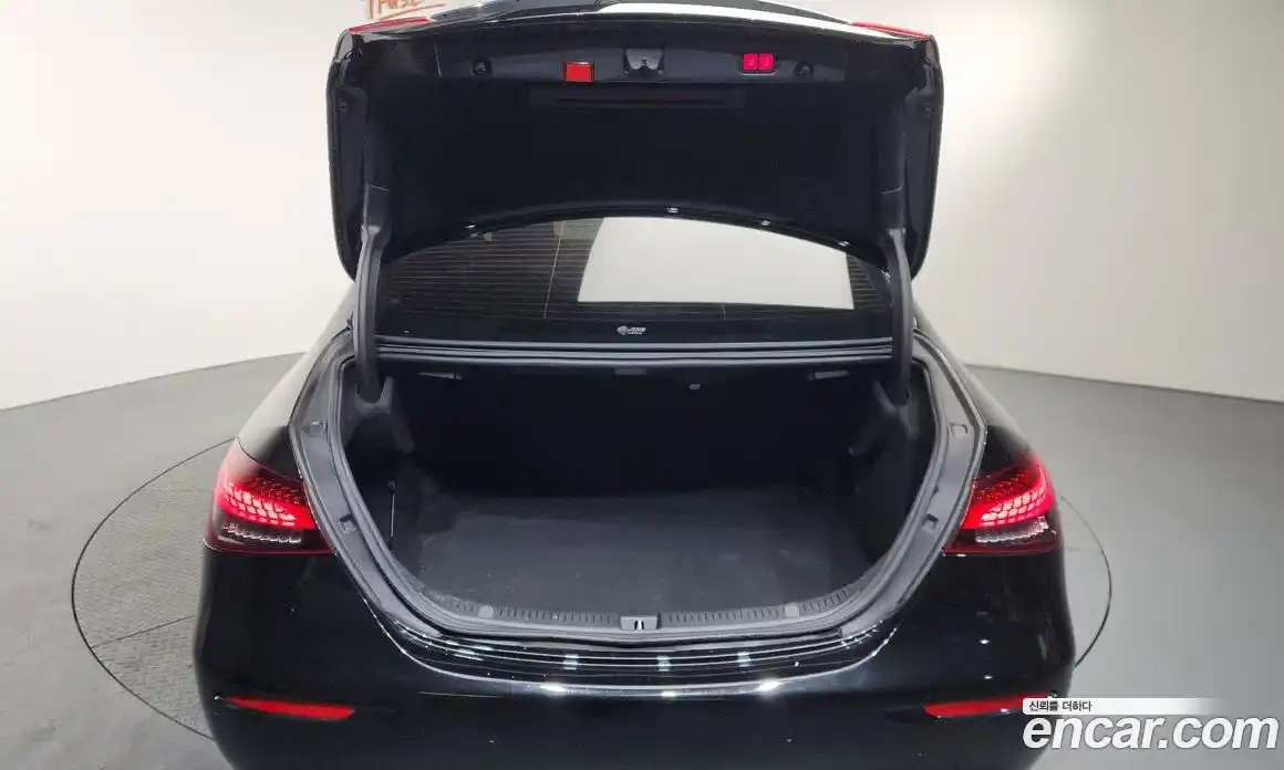 Mercedes-Benz E-Class 2021 2.0 Автомат в Москве № 161438, фото 20