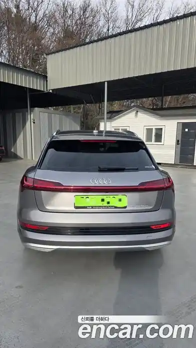 Audi e-tron 2023 Автомат в Москве № 163952, фото 4