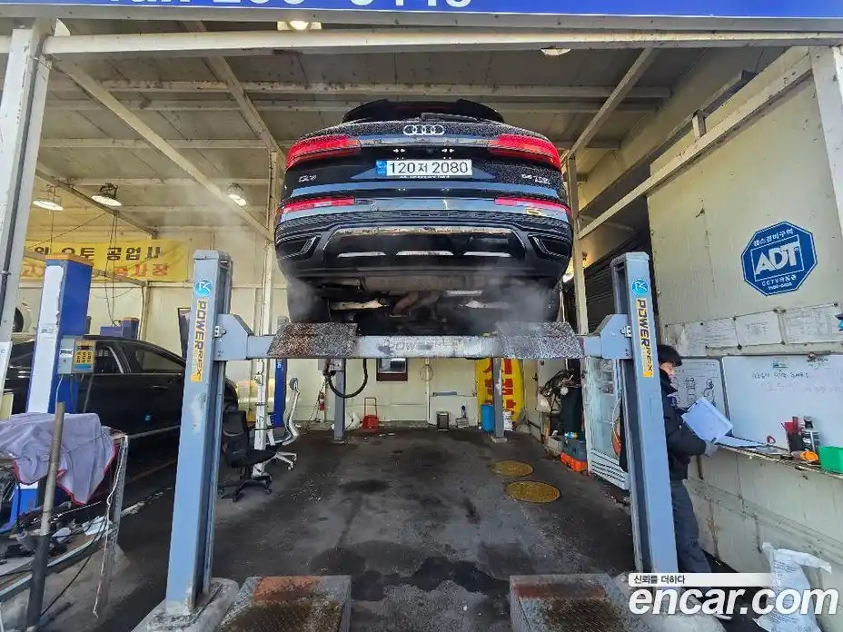 Audi Q7 2022 3.0 Автомат в Москве № 164044, фото 3