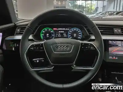 Audi e-tron 2022 0.2 Автомат в Москве № 164099, миниатюра 12