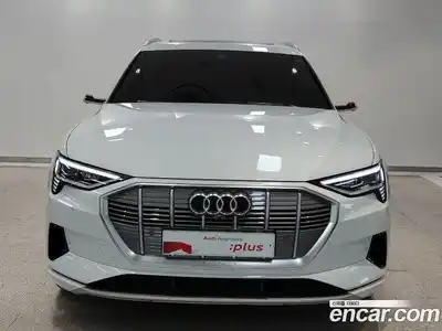 Audi e-tron 2022 0.2 Автомат в Москве № 164099, миниатюра 3