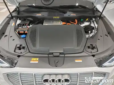 Audi e-tron 2022 0.2 Автомат в Москве № 164099, миниатюра 6