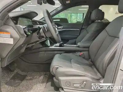 Audi e-tron 2022 0.2 Автомат в Москве № 164099, миниатюра 10