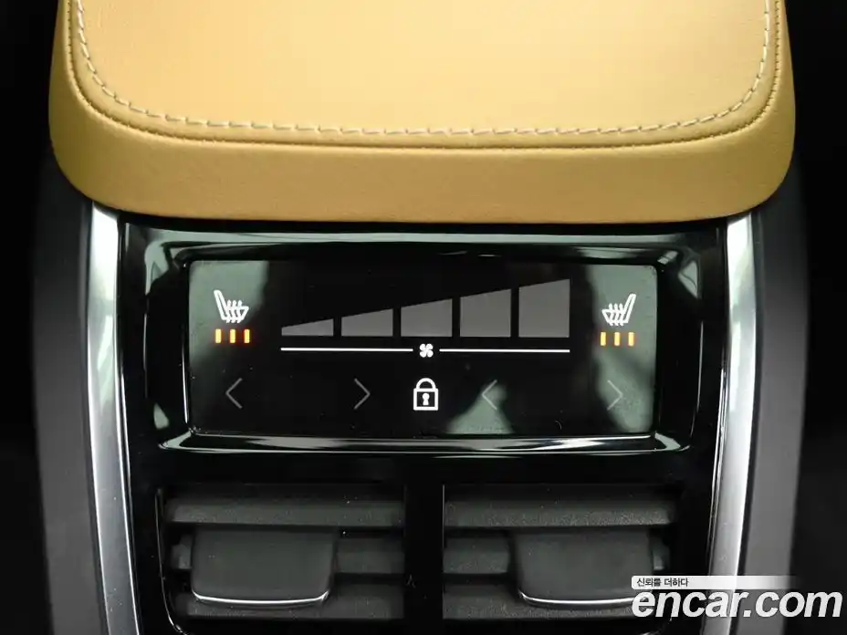 Volvo XC90 2024 2.0 Автомат в Москве № 164167, фото 16