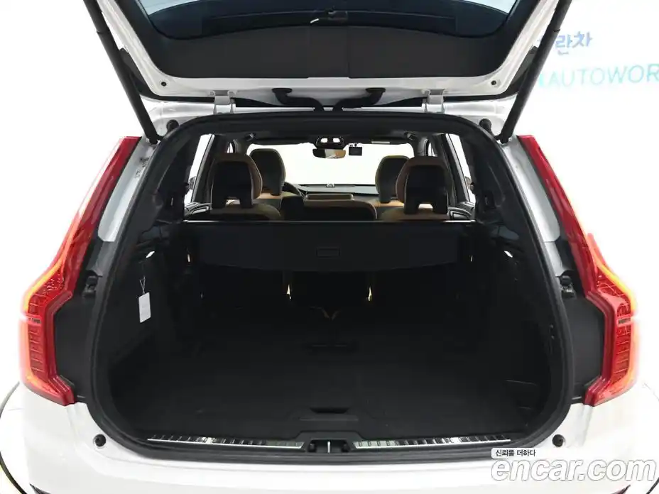 Volvo XC90 2024 2.0 Автомат в Москве № 164167, фото 20