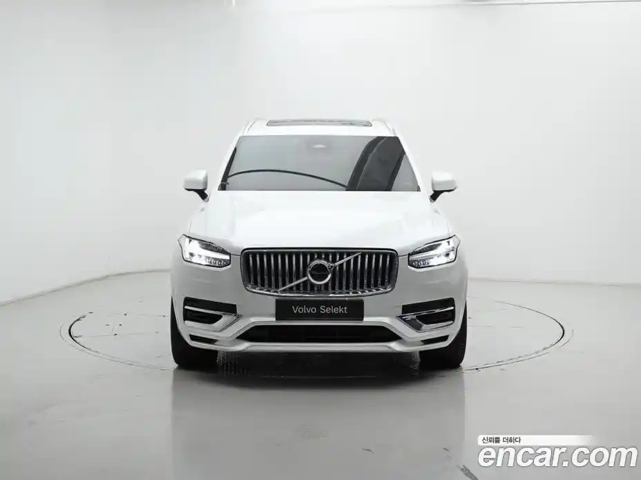 Volvo XC90 2024 2.0 Автомат в Москве № 164167, фото 3