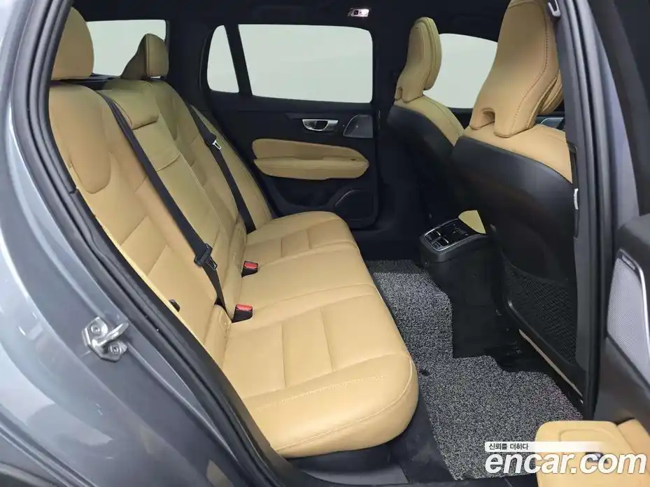 Volvo V60 2021 2.0 Автомат в Москве № 164756, фото 11