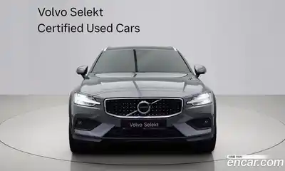 Volvo V60 2021 2.0 Автомат в Москве № 164756, миниатюра 2