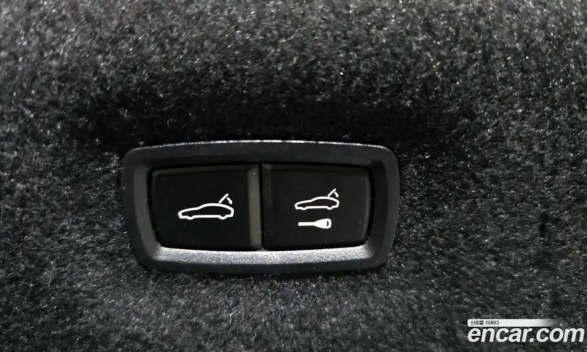 Porsche Taycan 2022 0.1 Автомат в Москве № 165399, фото 11