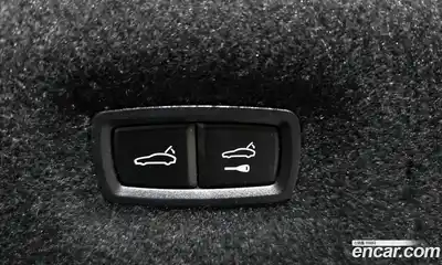 Porsche Taycan 2022 0.1 Автомат в Москве № 165399, миниатюра 11