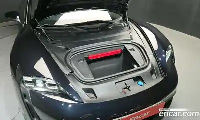 Porsche Taycan 2022 0.1 Автомат в Москве № 165399, миниатюра 5