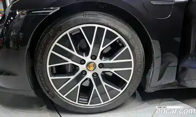 Porsche Taycan 2022 0.1 Автомат в Москве № 165399, миниатюра 7