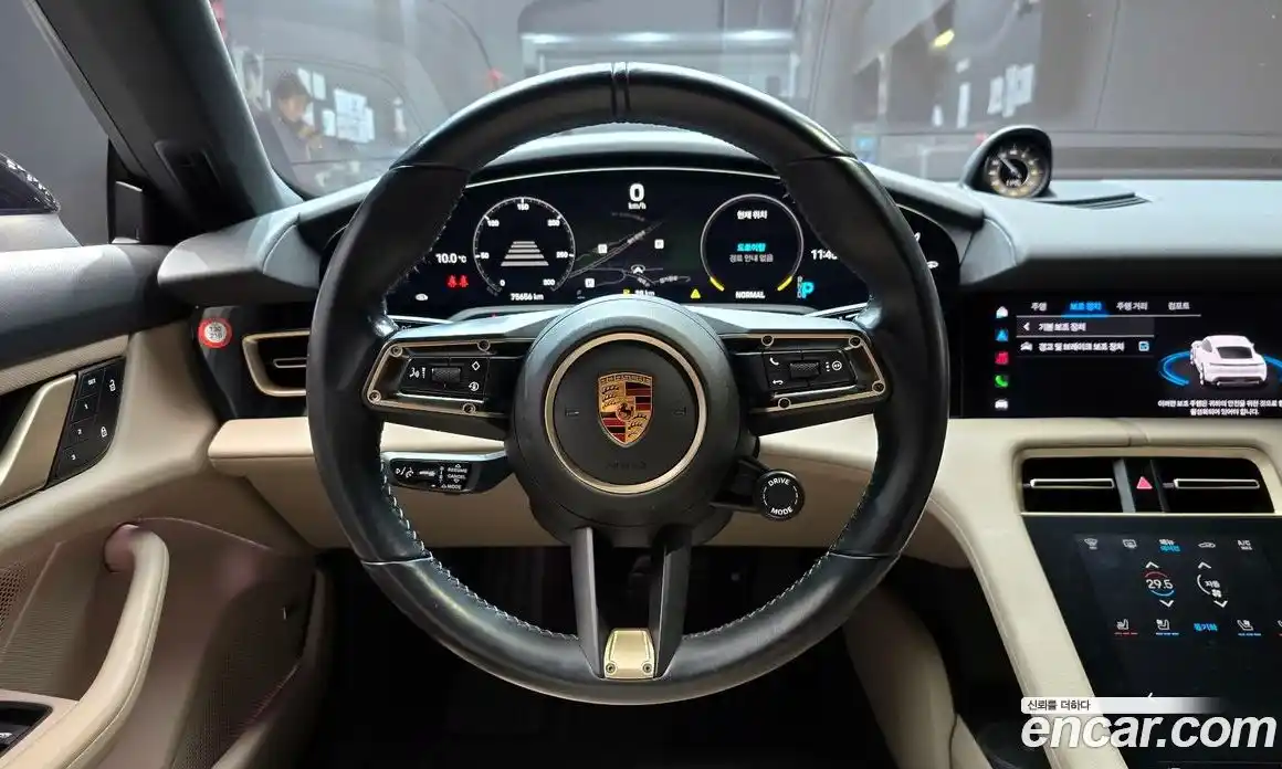 Porsche Taycan 2022 0.1 Автомат в Москве № 165399, фото 10