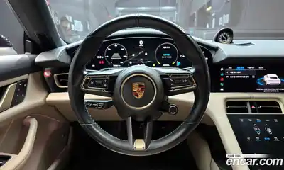 Porsche Taycan 2022 0.1 Автомат в Москве № 165399, миниатюра 10