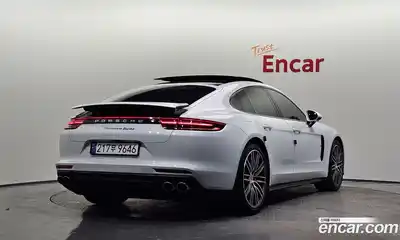 Porsche Panamera 2018 3.0 Автомат в Москве № 165643, миниатюра 12