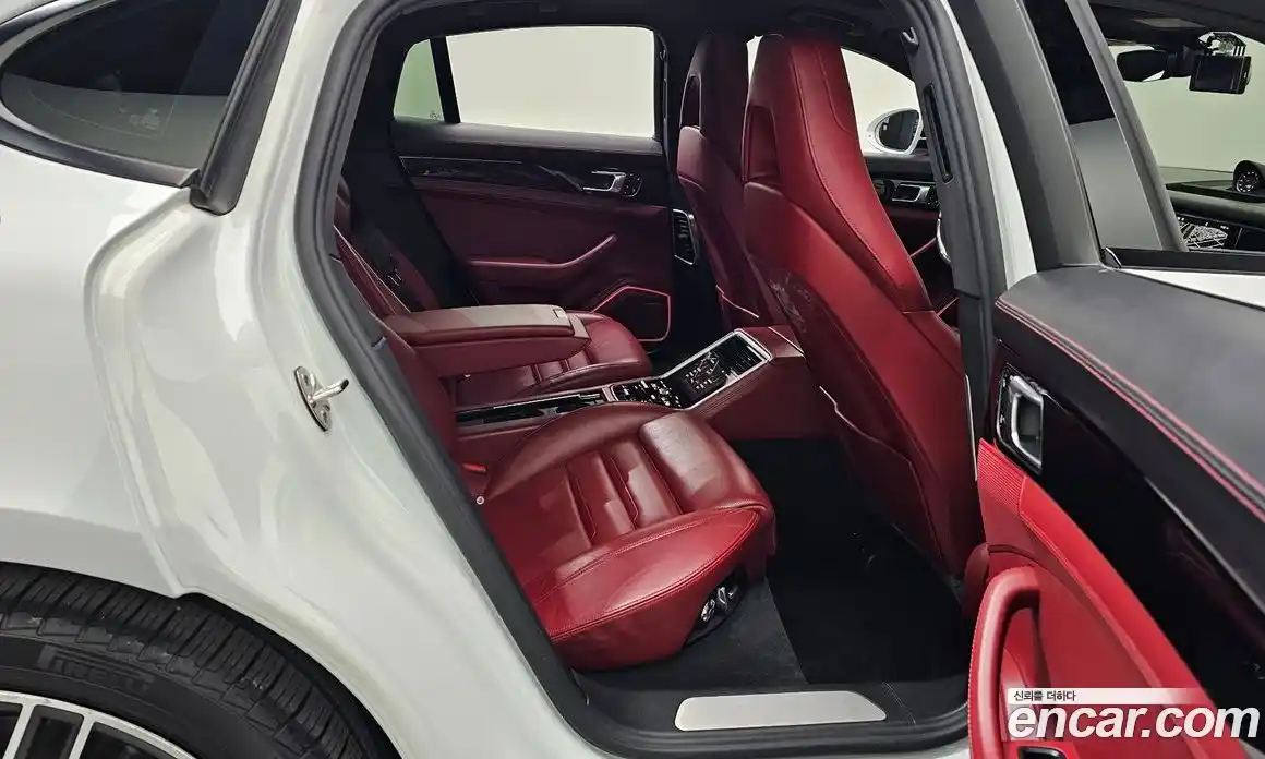 Porsche Panamera 2018 3.0 Автомат в Москве № 165643, фото 7