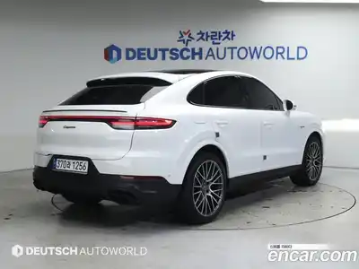 Porsche Cayenne 2023 3.0 Автомат в Москве № 165833, миниатюра 2