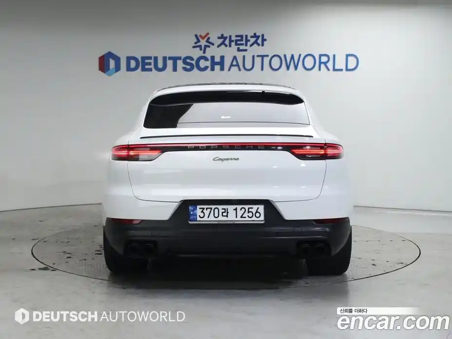 Porsche Cayenne 2023 3.0 Автомат в Москве № 165833, фото 4