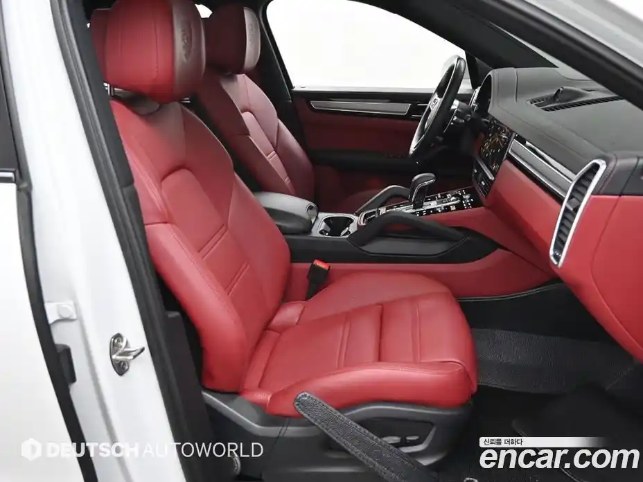 Porsche Cayenne 2023 3.0 Автомат в Москве № 165833, фото 10