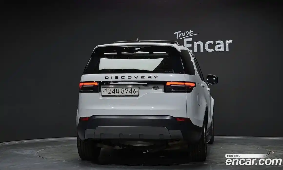 Land Rover Discovery 2018 2.0 Автомат в Москве № 166352, фото 18